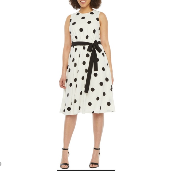 Studio 1 Dresses & Skirts - Studio 1 Sleeveless Polka Dot Fit & Flare Dress